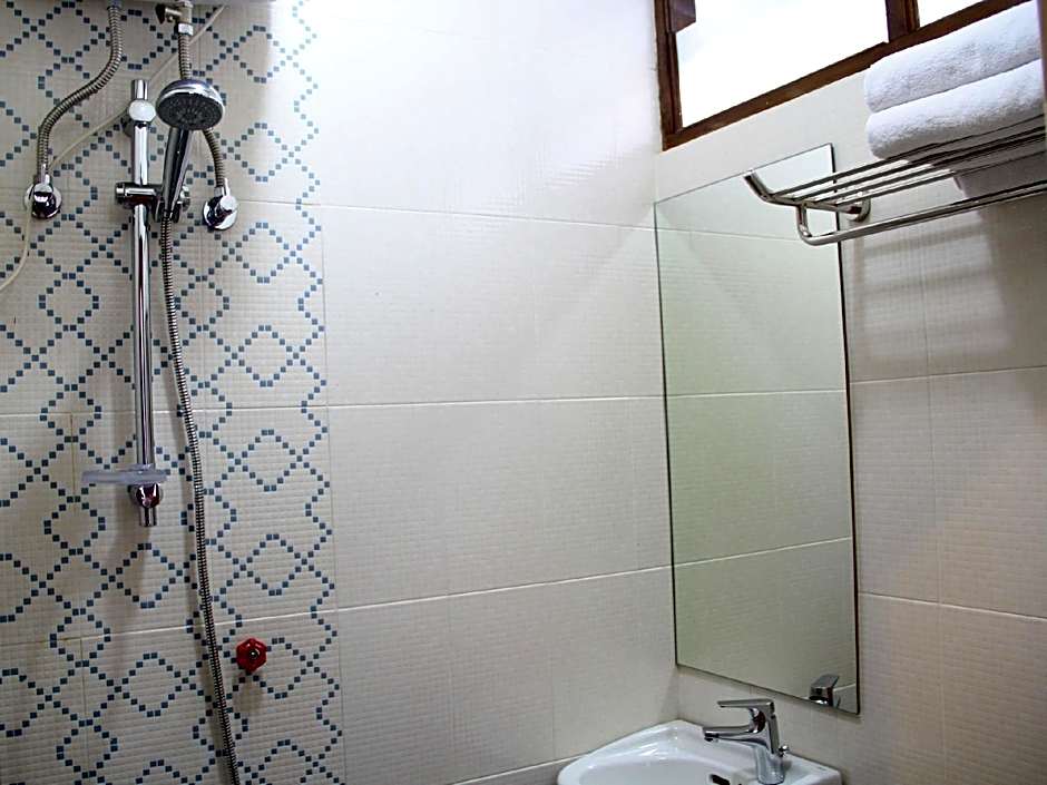 CLV Hotel and Villa