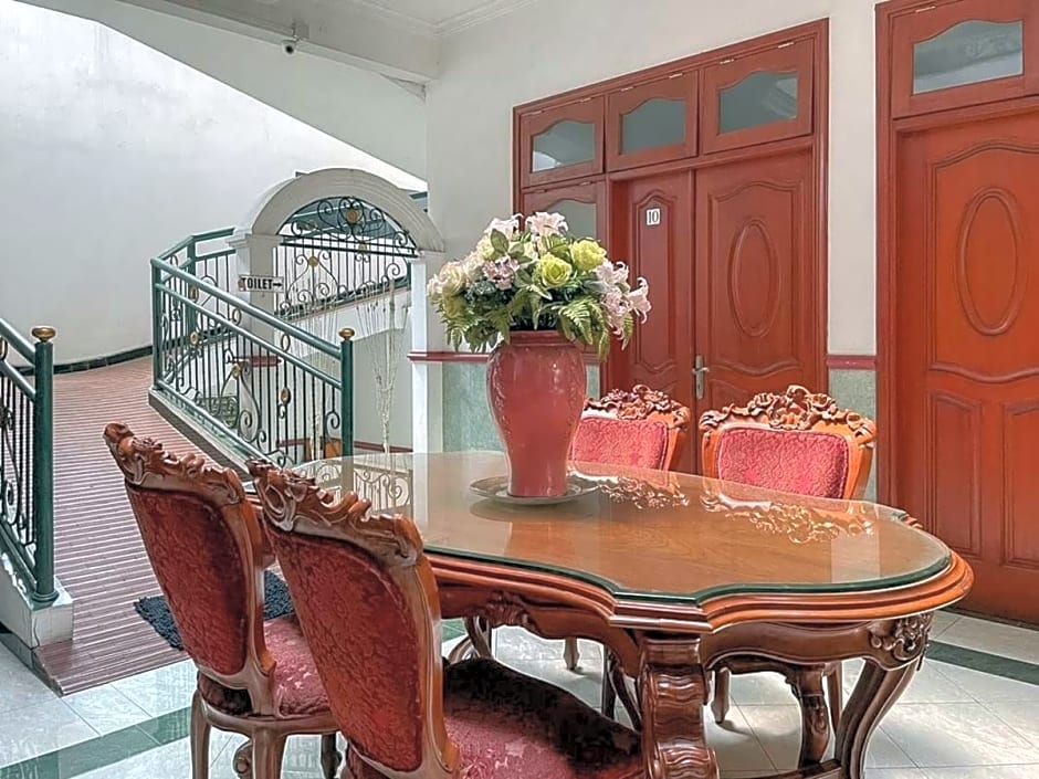 RedDoorz Syariah @ Karang Pilang