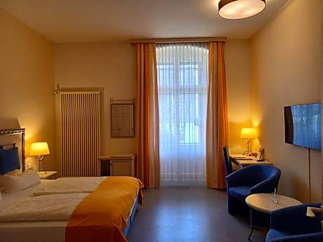 Elbblick Zimmer mit Balkon