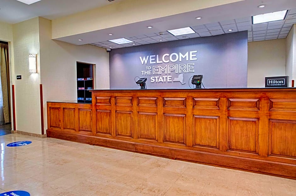 Hampton Inn By Hilton & Suites Rockville Centre, NY