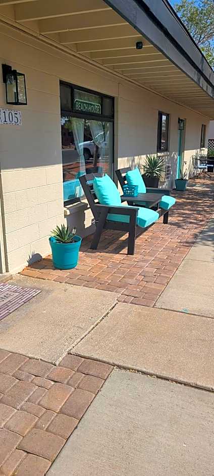 Red Rock Motel and Dam Motel