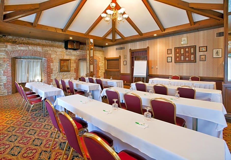 Holiday Inn At Six Flags Saint Louis by IHG