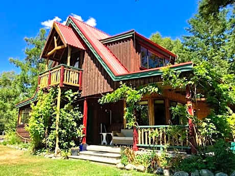 Murchison Lodge