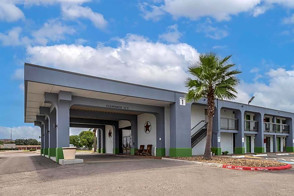 SureStay Studio by Best Western Victoria