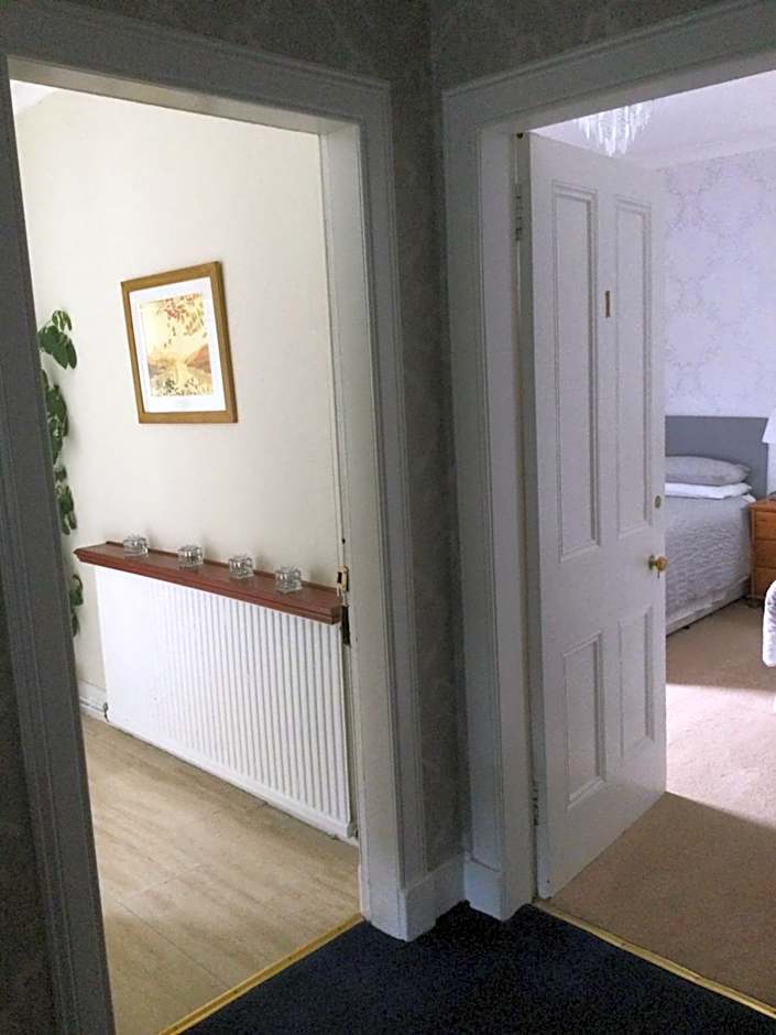 Inverlochy Villas (Adults Only)