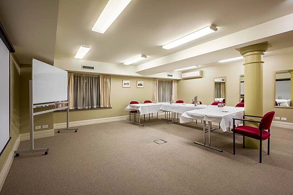 Launceston Central Apartment Hotel