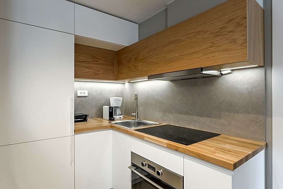 Noemie Luxury Suites