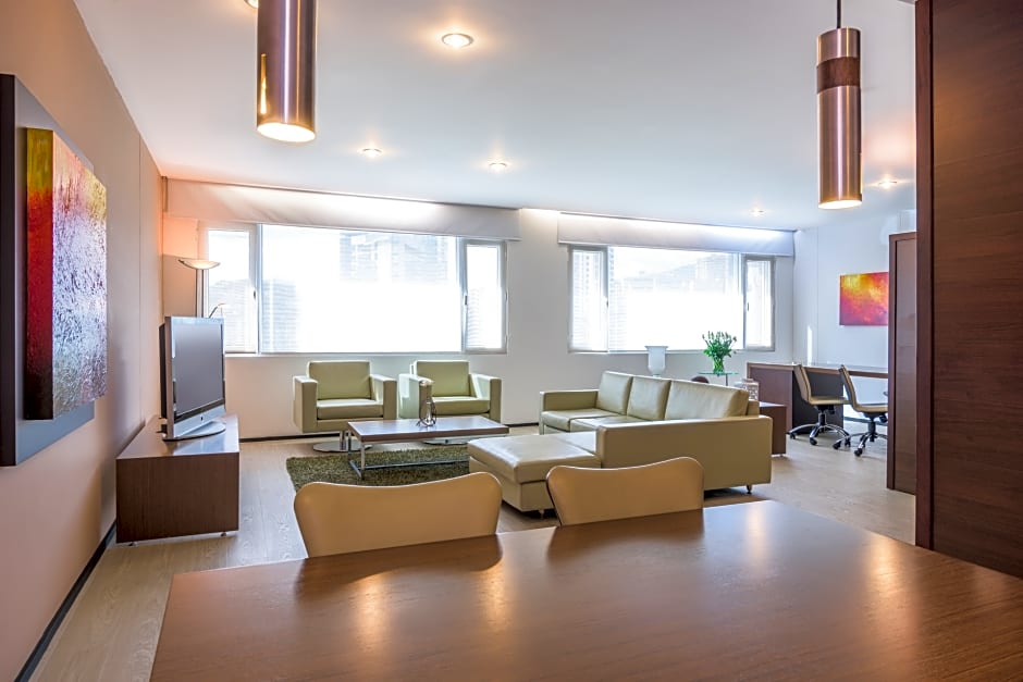 NH Collection Medellin Royal