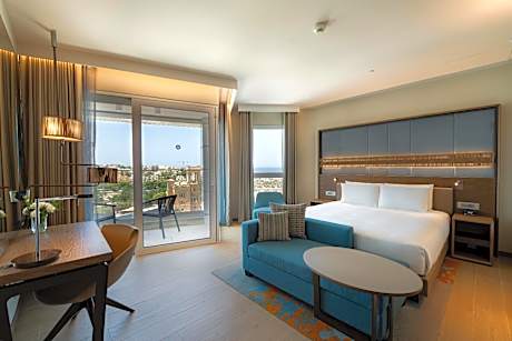 Junior King Suite with Balcony and Pjazza View