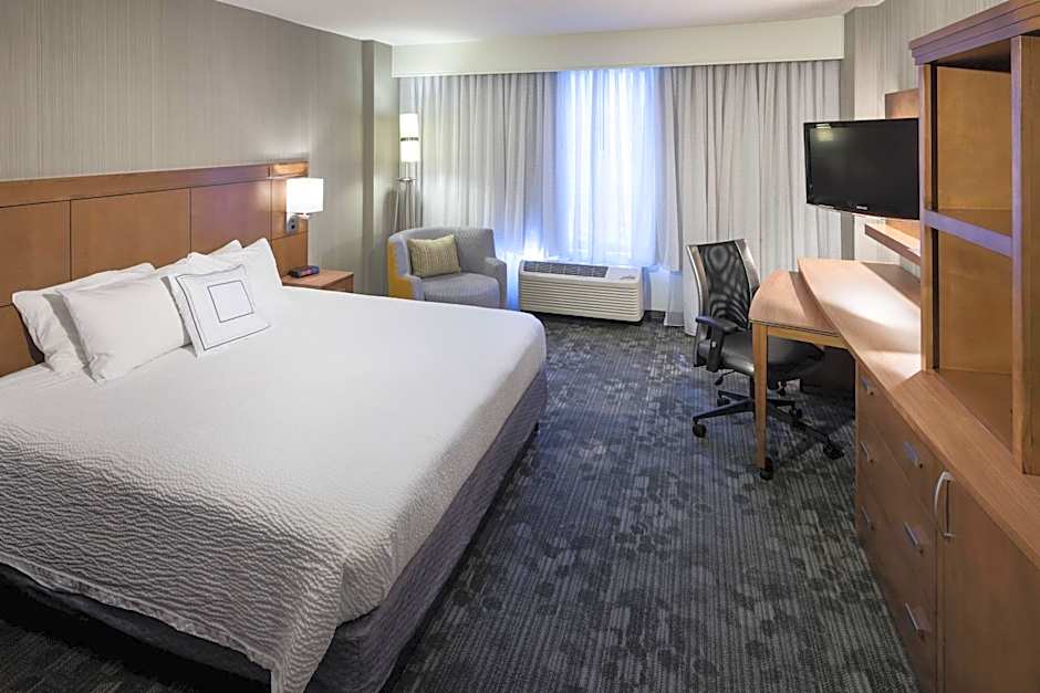 Courtyard by Marriott Charlottesville - University Medical Center