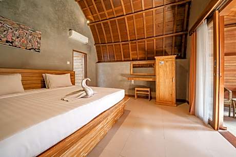 Classic Balinese Double Room