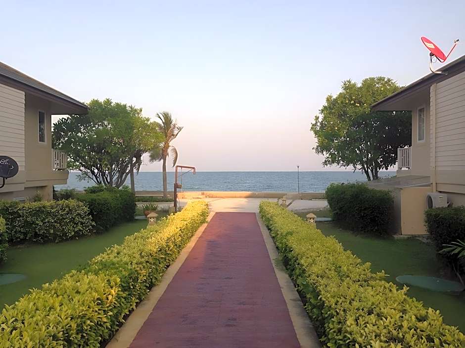 Baan Talay Samran Villa