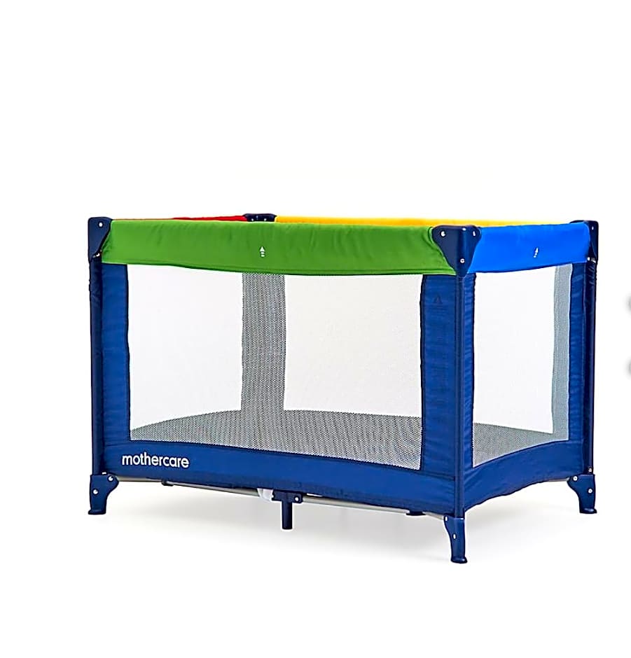 Chic, spacious & fun coastal retreat - family friendly - 3 min walk to beach