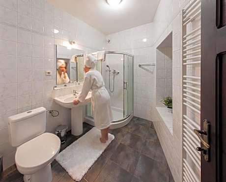 Double Room with Private Bathroom