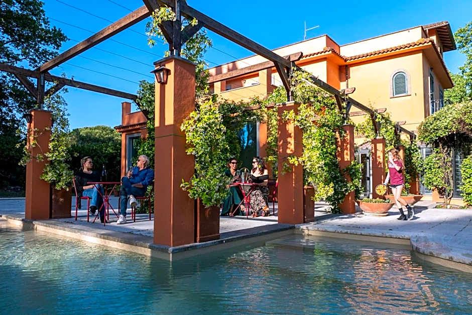 Hero's Garden Relais