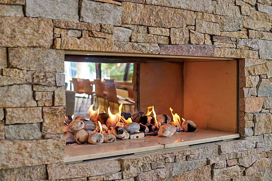 Waves Hotel Byron Bay