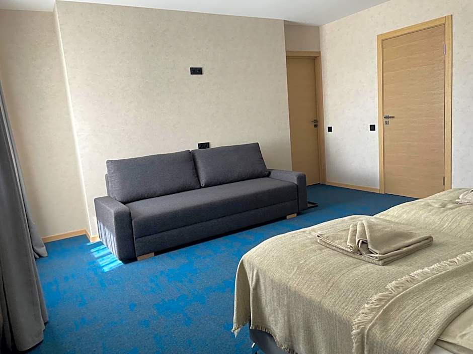 Naktsmītne - Fišers