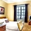 Hotel Louisbourg