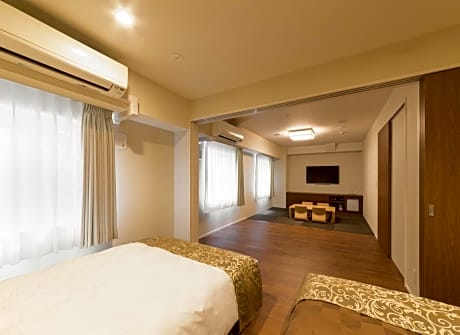 Twin Room with Tatami Area - Non-Smoking