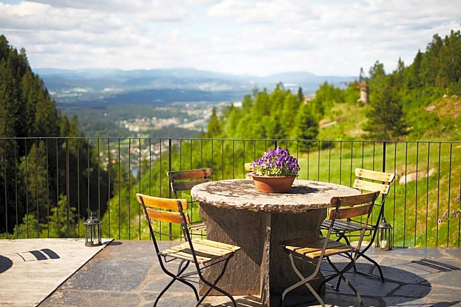 Kleivstua Hotel near Krokskogen