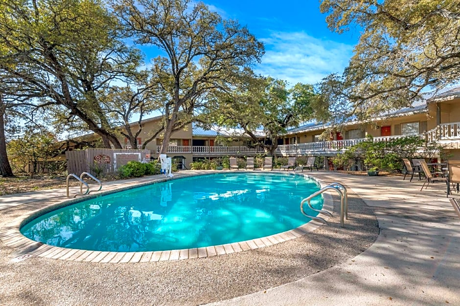 Best Western Sunday House Inn