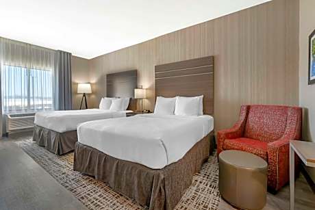 Queen Room with Two Queen Beds and Communication Assitance