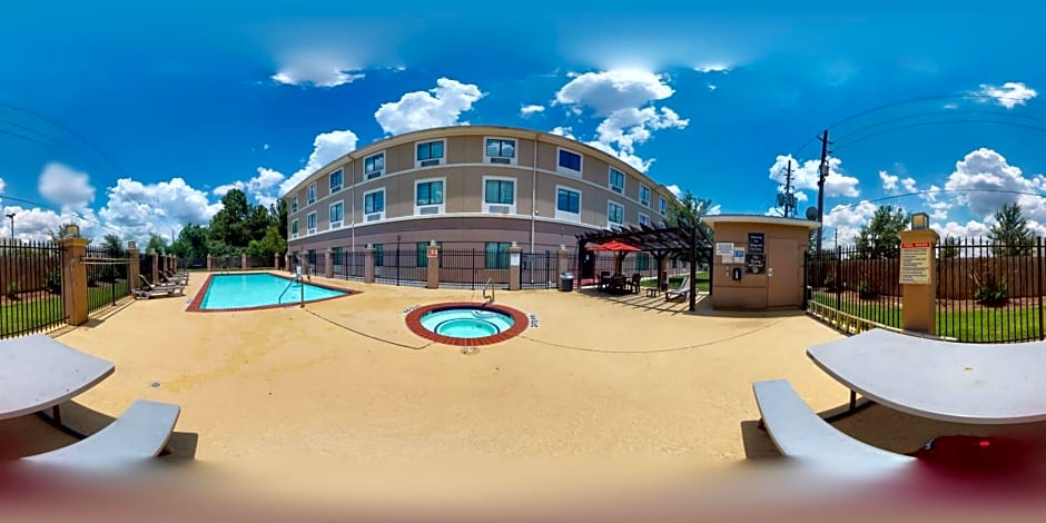 Restwell Inn & Suites I-45 North