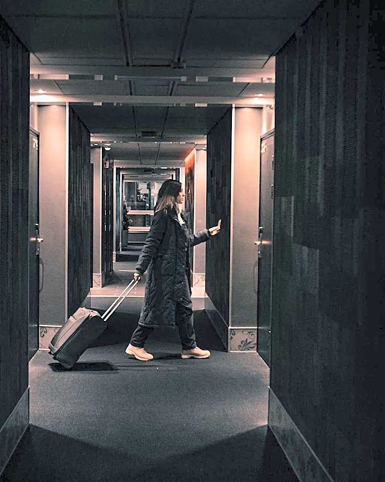 Arctic City Hotel