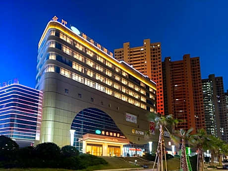 Vienna Hotel Jiangxi Chongren Bus Station