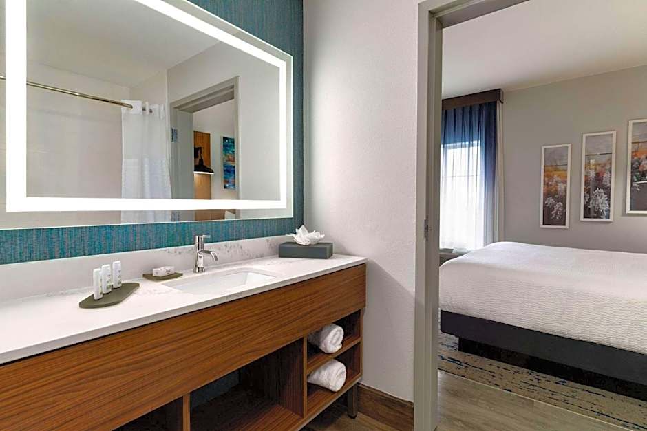 La Quinta Inn & Suites by Wyndham Stephenville