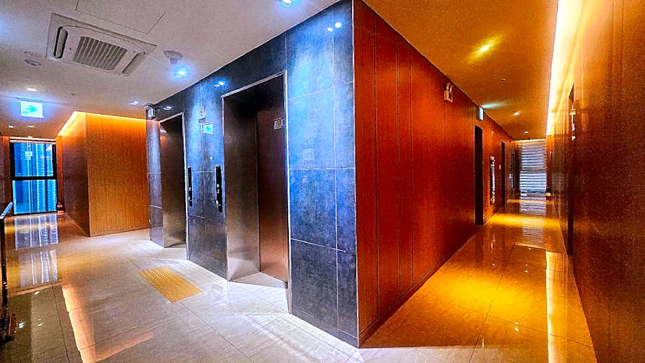 Guri Galmae Indi Present Hotel