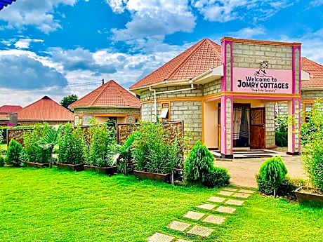 JOMRY COTTAGEs