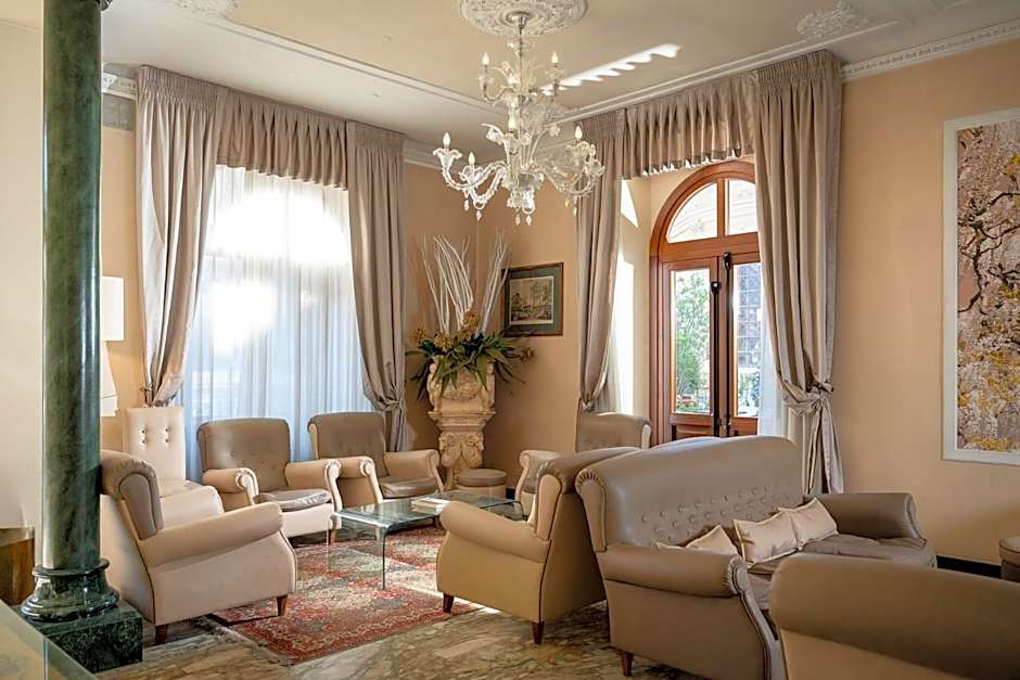 Hotel Ercolini & Savi