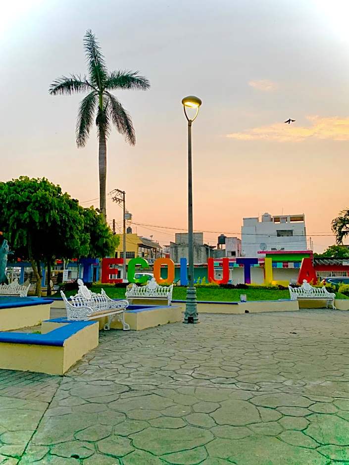 Hotel Sociedad y Maristas