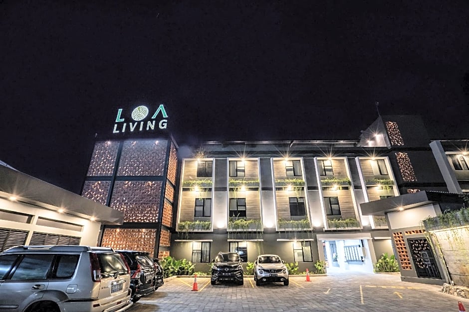 LOA LIVING Solo Baru