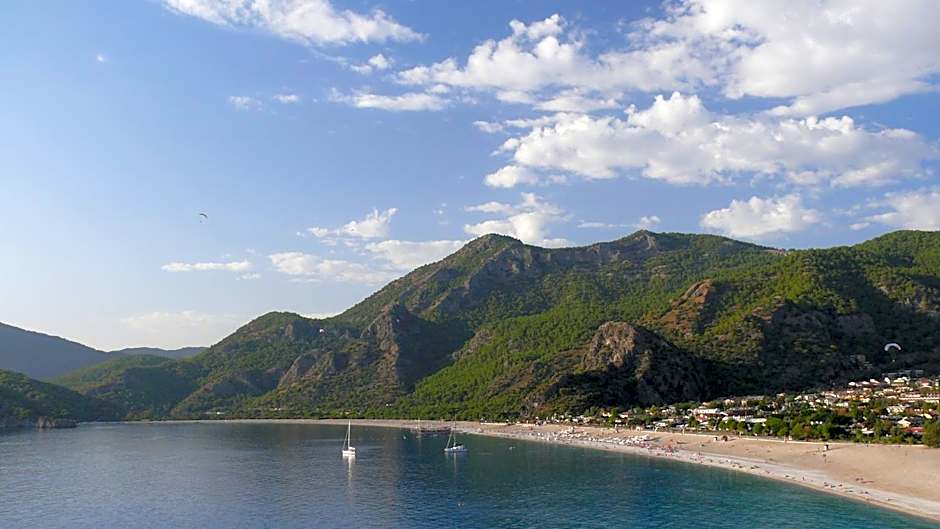 Kabak Avalon Bungalows