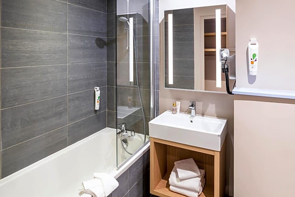 ibis Styles Clamart Gare Grand Paris