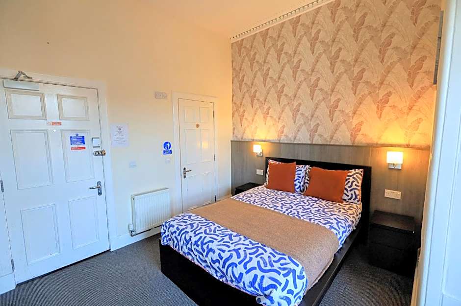 Photo 1 of 17 of double room-ensuite