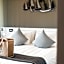 Monaco Suites Hotel