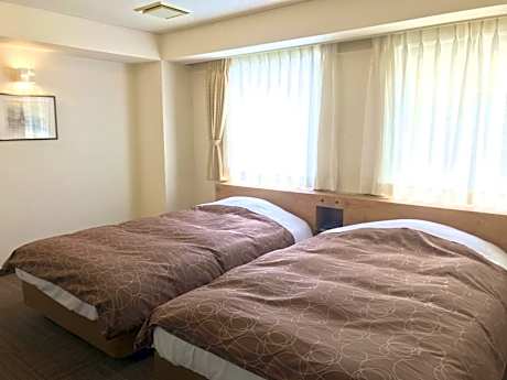 Twin Room - Non-Smoking