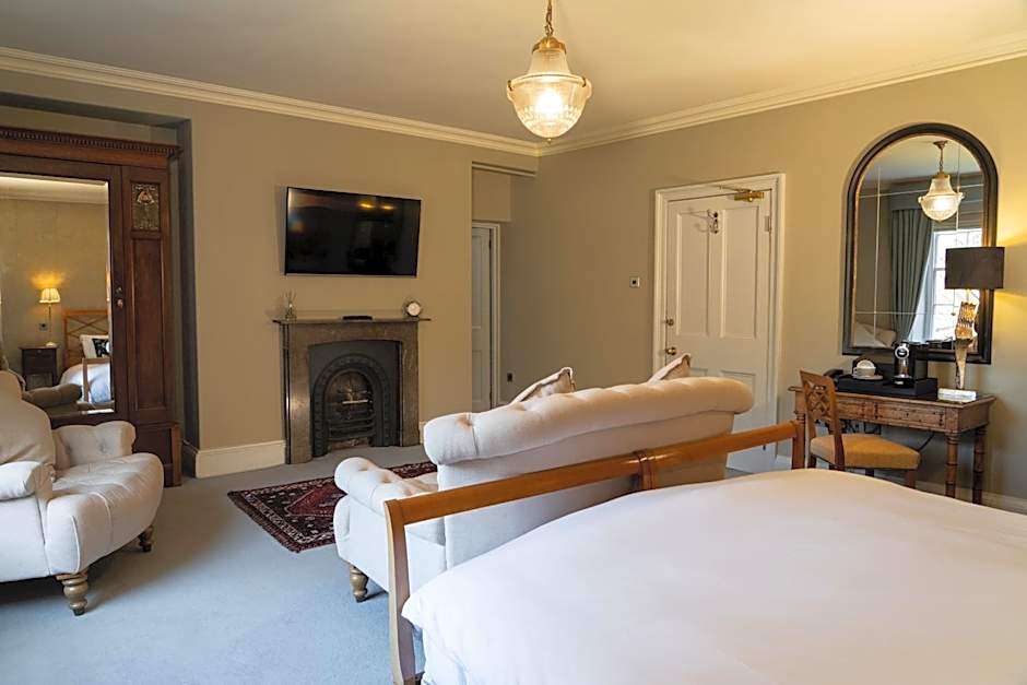 Grays Court Hotel
