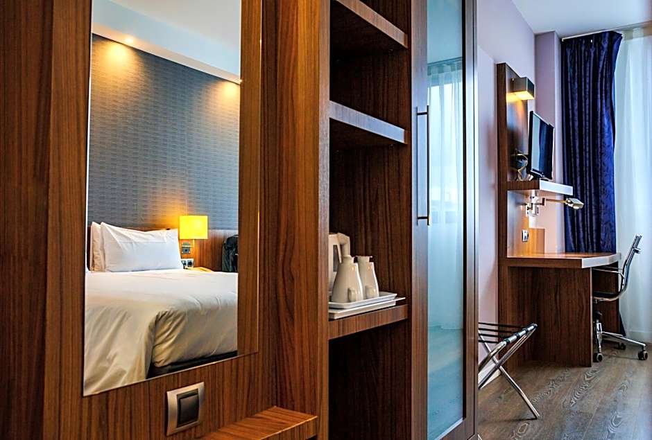 Holiday Inn Express Bilbao By IHG