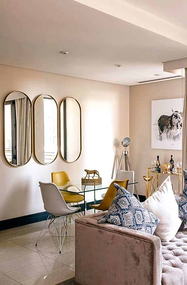 Raphael penthouse 205