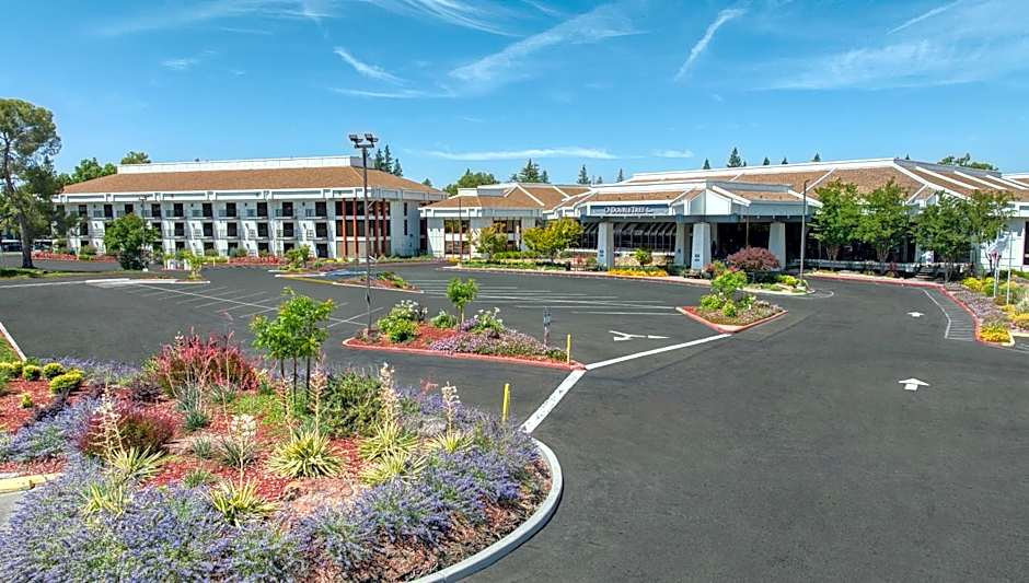 DoubleTree By Hilton Sacramento