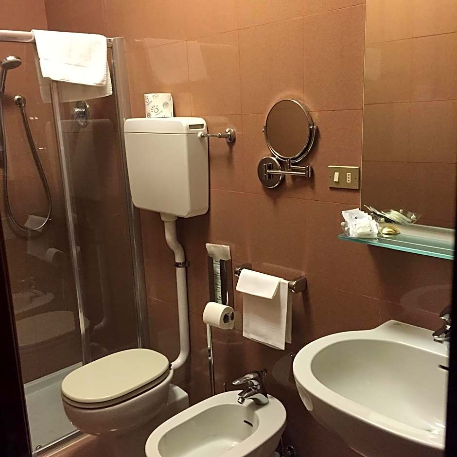Le Petit Hotel