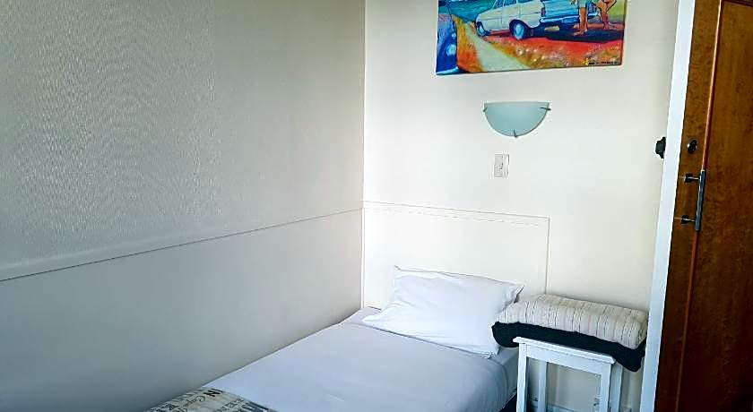 Whakatane Hotel