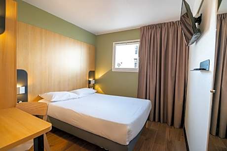 Double Room (1 - 2 Adults)