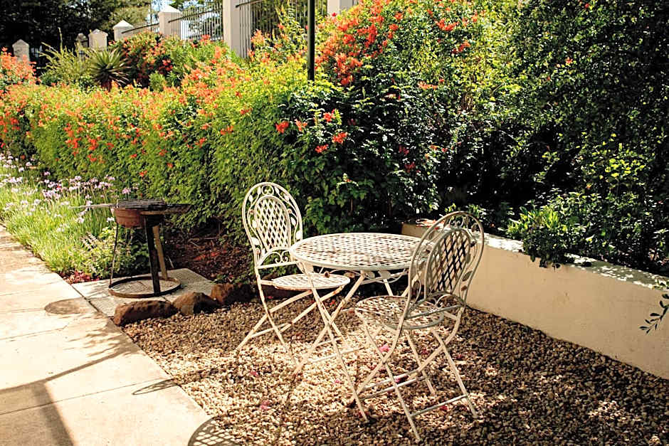 4 Rothman Street B&B