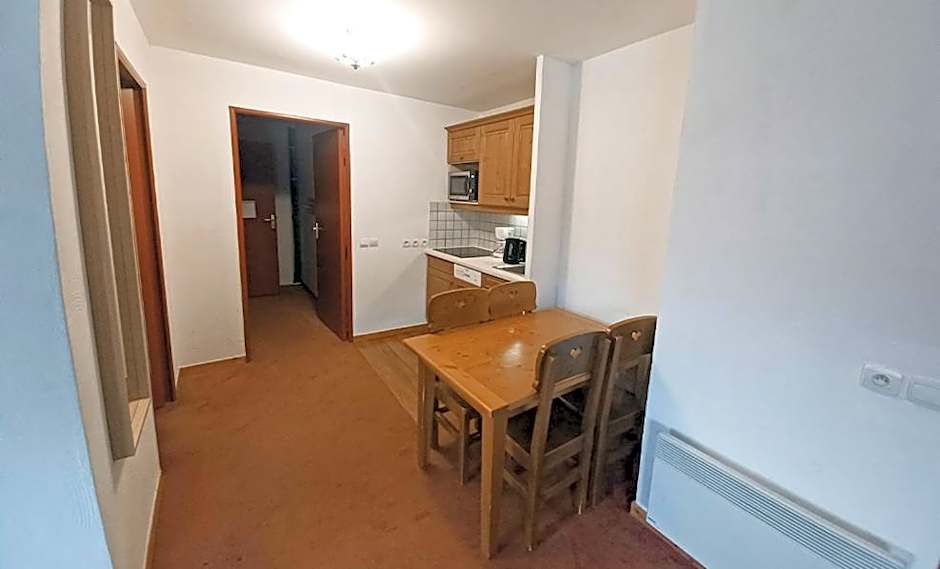 Vacancéole - Résidence Les Chalets de la Ramoure