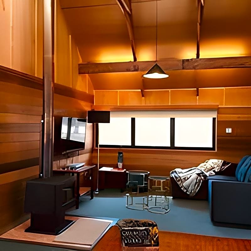 Girraween Environmental Lodge